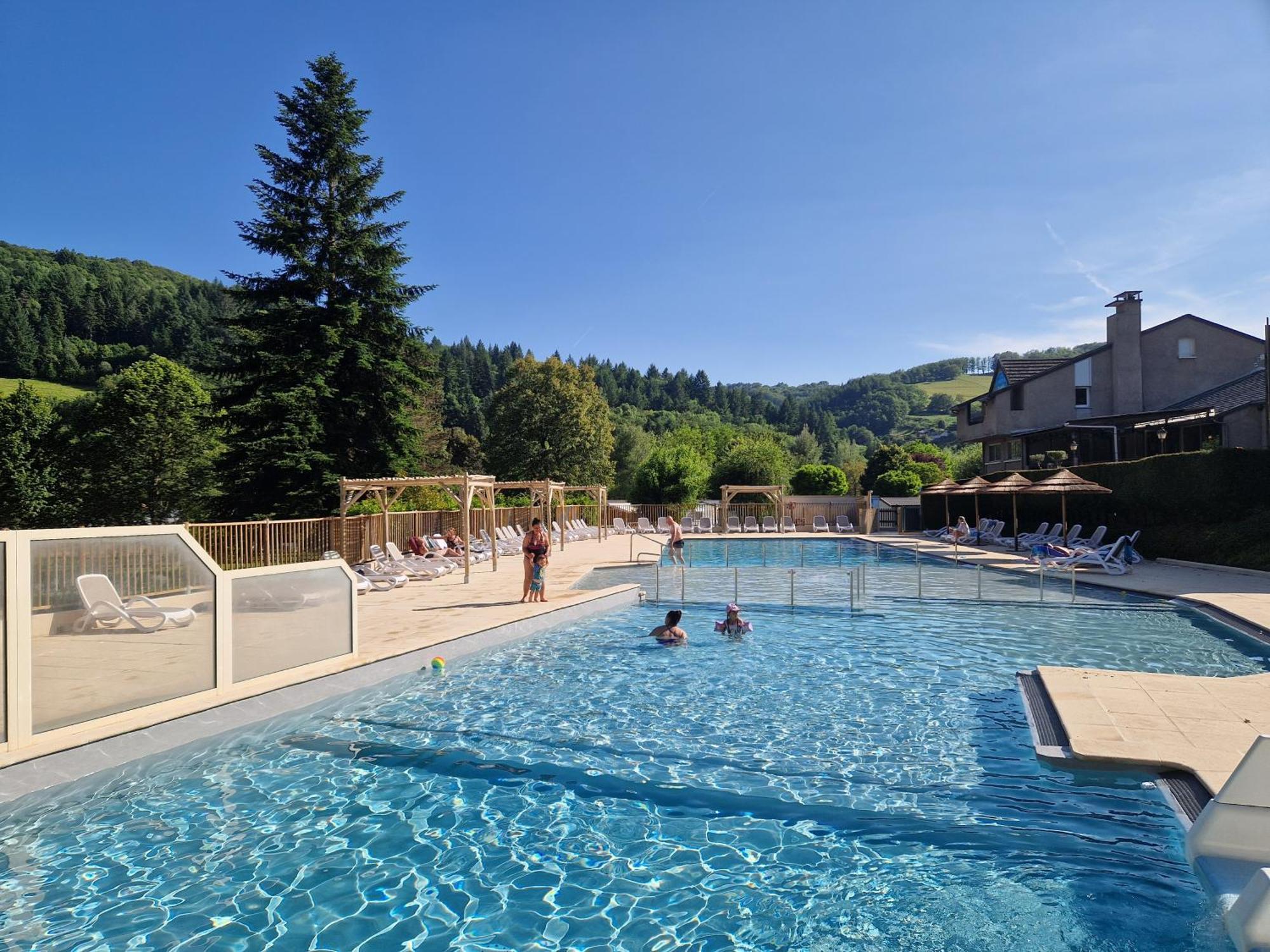 Camping Paradis Marmotel Saint-Geniez-dʼOlt Exteriér fotografie