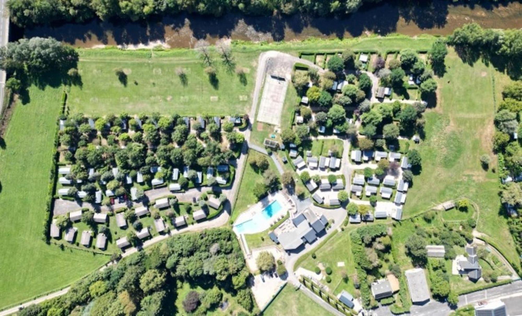Camping Paradis Marmotel Saint-Geniez-dʼOlt Exteriér fotografie