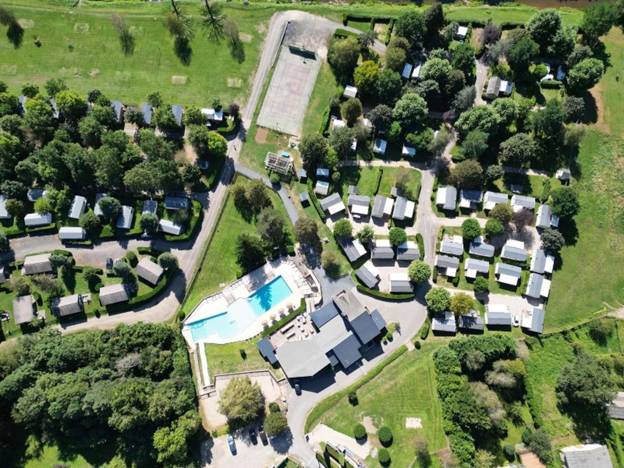 Camping Paradis Marmotel Saint-Geniez-dʼOlt Exteriér fotografie