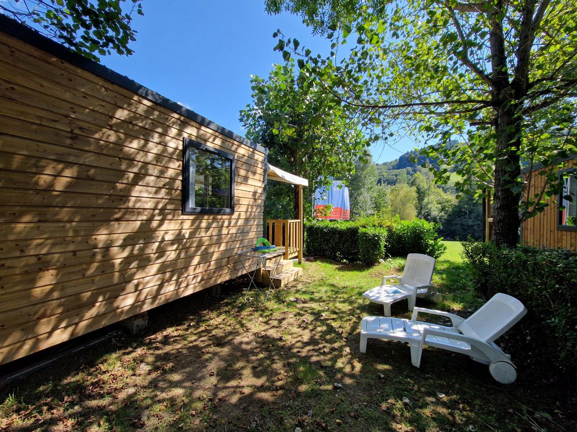 Camping Paradis Marmotel Saint-Geniez-dʼOlt Exteriér fotografie